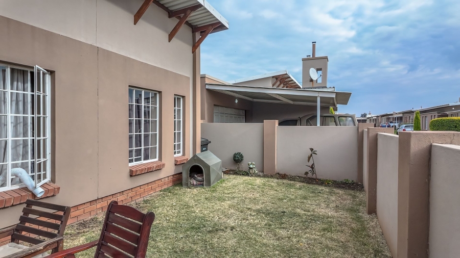 3 Bedroom Property for Sale in Waterval East North West